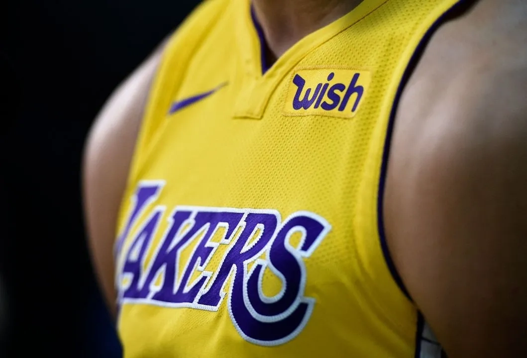 La operación llega sólo unos meses después de que los Celtics fueran también vendidos por unos 6 mil 100 millones de dólares, entonces récord de la liga. Foto