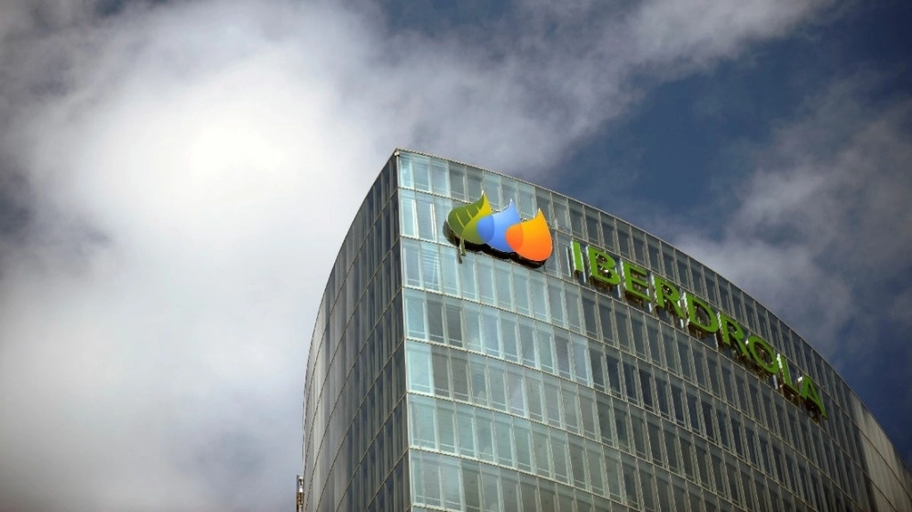 En la imagen de archivo, la torre de Iberdrola en Madrid. Foto Europa Press