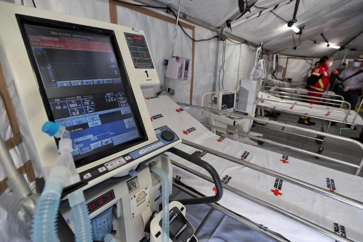 Durante la pandemia de covid-19, en el INER fueron atendidos más de 20 mil pacientes, de los cuales alrededor de 7 mil tuvieron ventilación mecánica, es decir, estuvieron intubados, y 65 por ciento sobrevivieron.