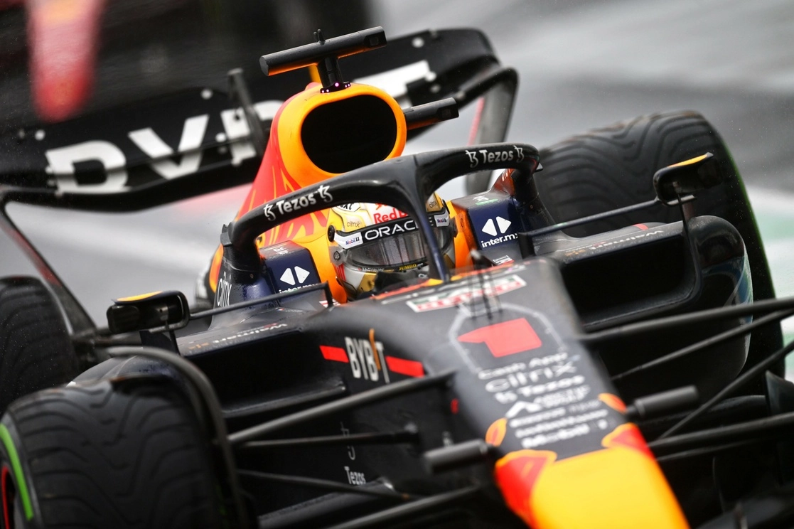 El holandés Max Verstappen saldrá al frente de la parrilla en el GP de Canadá. Foto Afp
