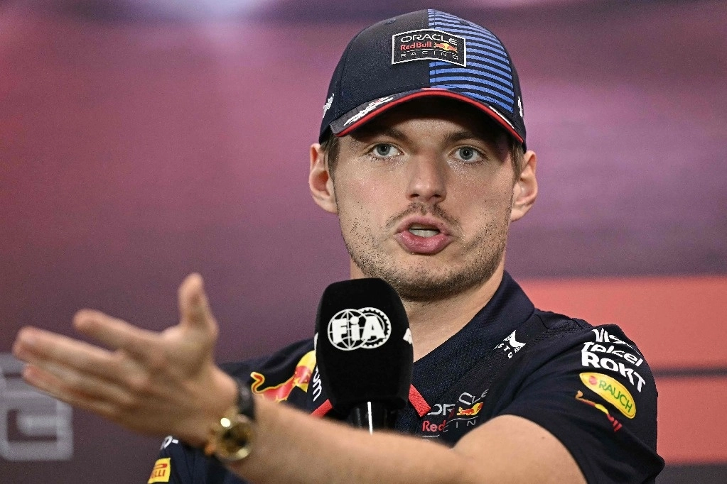 "Todo el mundo dice palabrotas, algunos un poco más que otros", señaló el tricampeón del mundo de Red Bull, el 19 de septiembre de 2024. Foto Afp