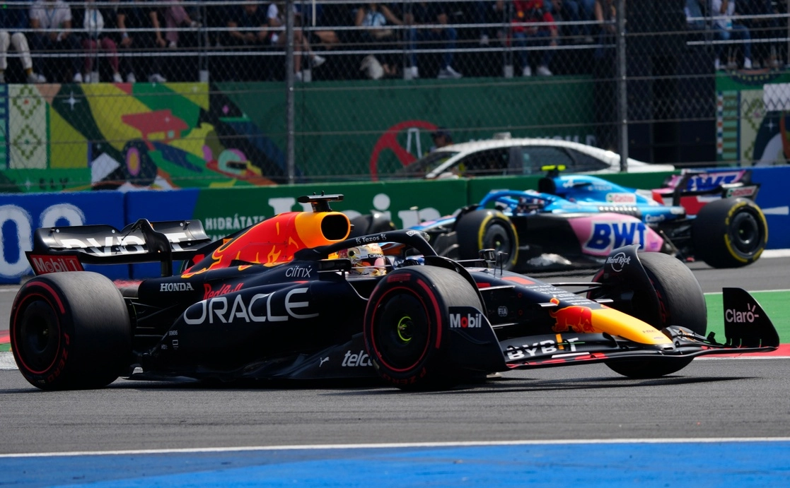 Max Verstappen saldrá a la punta del pelotón en el GP de México. Foto Ap 