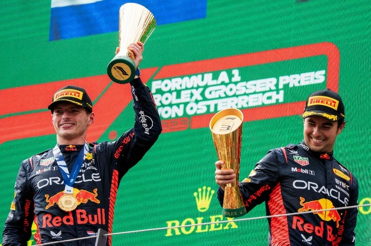 Con el 1-3 de ayer, los pilotos de Red Bull hicieron valer su hegemonía esta temporada en su propio terreno. Foto Afp 



