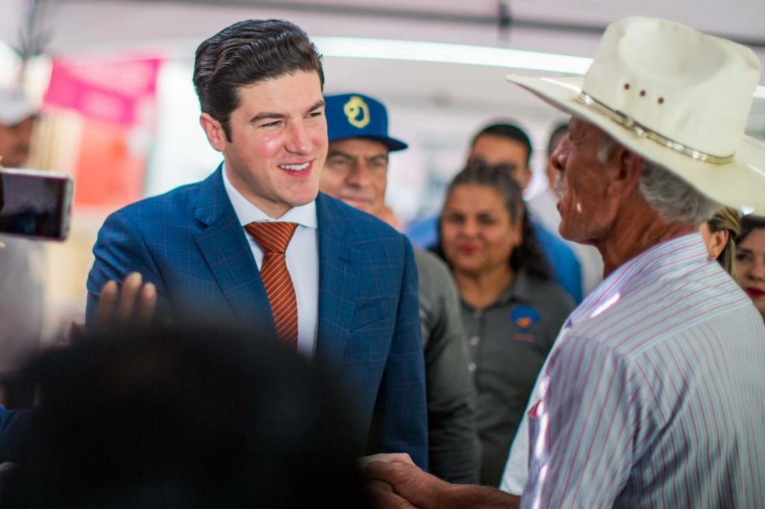 El gobernador Samuel García firmó el veto a la ley de Patrimonio Cultural de Nuevo León. Foto tomada del Twitter @samuel_garcias / Archivo