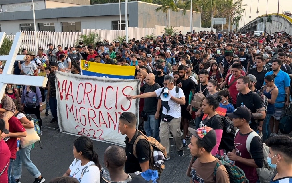 Se espera que el contingente del Viacrucis Migrante que saldrá el 25 de marzo de Tapachula, Chiapas, esté conformado por 50 mil personas. Foto ‘La Jornada’ 