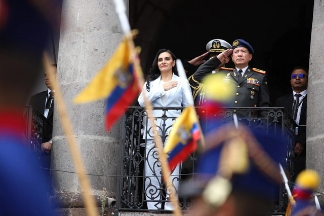 La vicepresidenta de Ecuador, Verónica Abad (c,izq) en imagen de archivo. Foto Europa Press