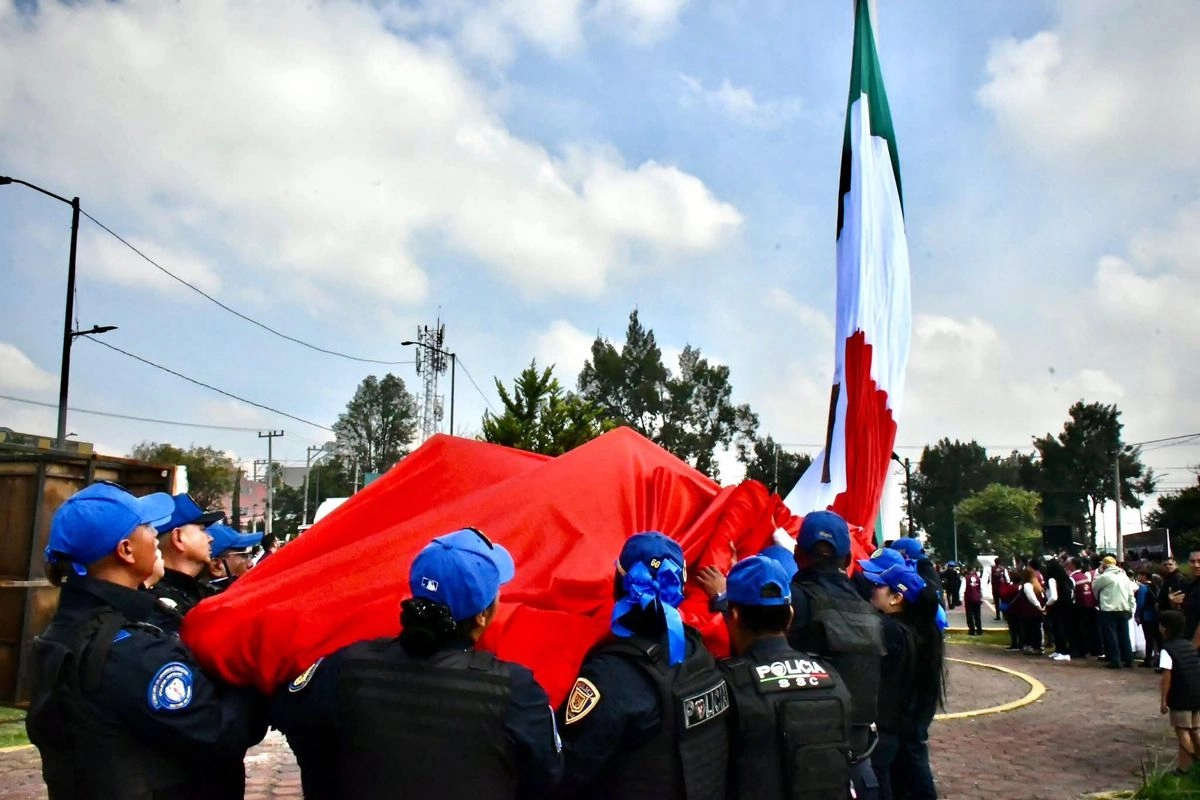En el retiró participaron 100 elementos de la Policía Auxiliar, precisaron.