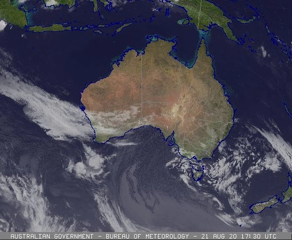 Una ola de aire antártico que está llegando al sureste de Australia provocó nevadas en bajas alturas en varios estados este sábado, lo que hizo que muchas personas disfrutaran del inusual fenómeno pese a los fuertes vientos y el cierre de varias carreteras. Imagen tomada de www.bom.gov.au/