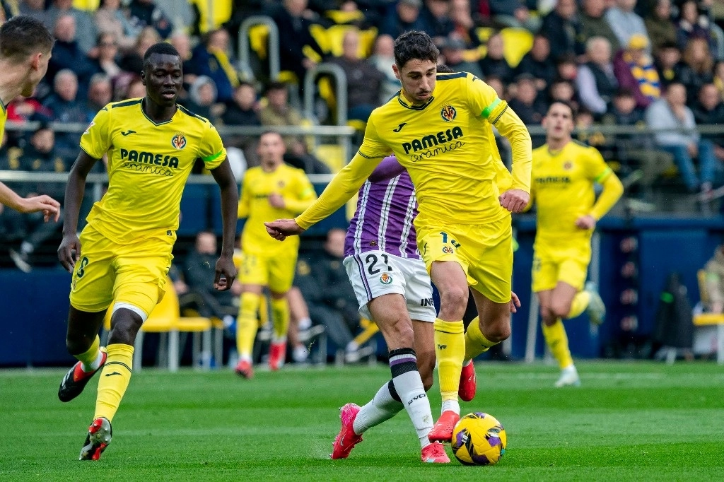 Ayoze Pérez, Pape Gueye, Santi Comesaña, Thierno Barry y Denis Suárez anotaron para que Villarreal logrará un contundente 5-1 ante Valladolid. Foto Tomada de X @VillarrealCF