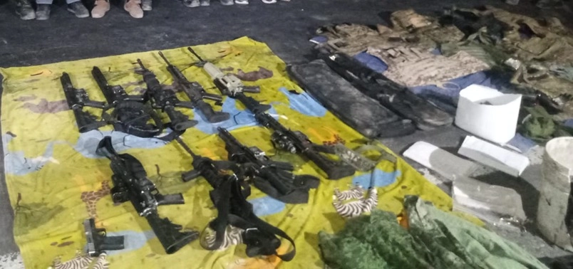 Armas largas aseguradas luego de la detención de diez integrantes de Los Zetas. Foto cortesía FGR