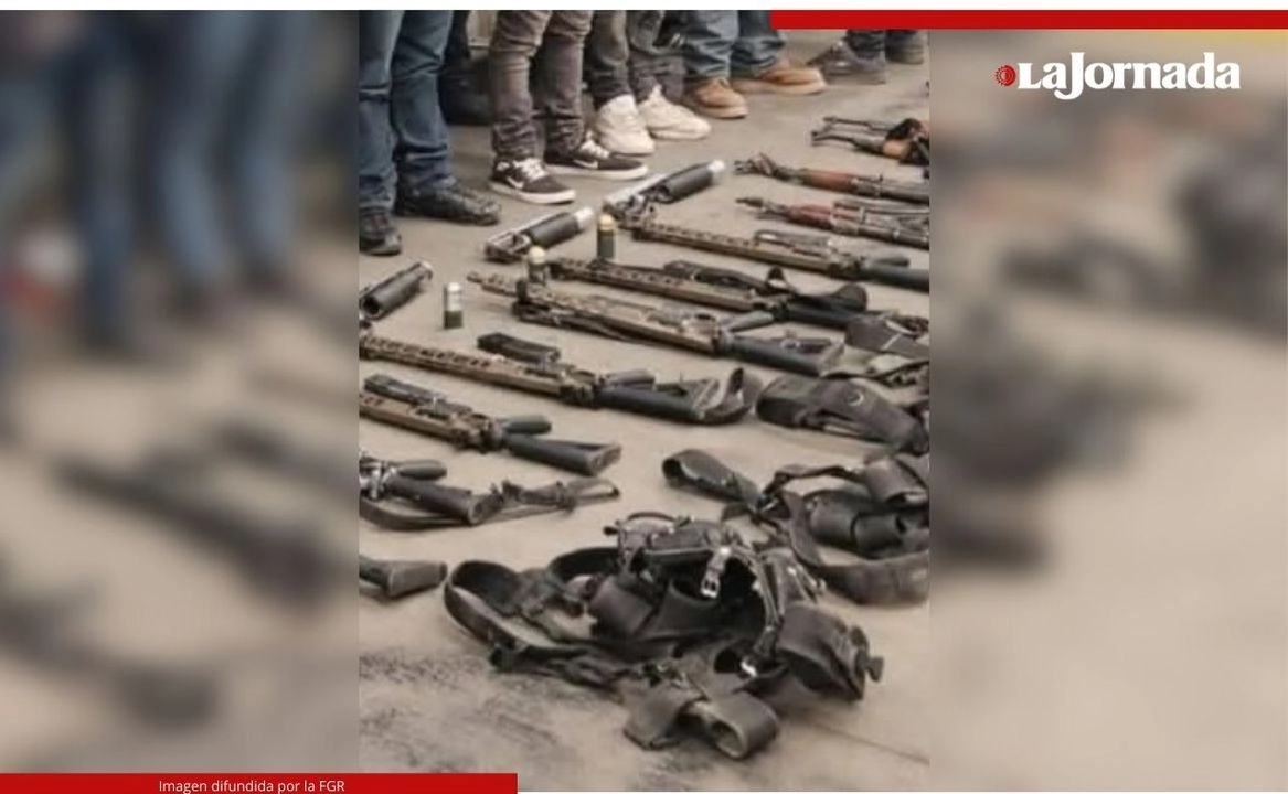 Los 17 imputados, entre los cuales hay dos menores de edad, fueron detenidos en días pasados, por elementos de la Defensa, Guardia Nacional, en inmediaciones de la localidad de José María Morelos, en Zinapécuaro.