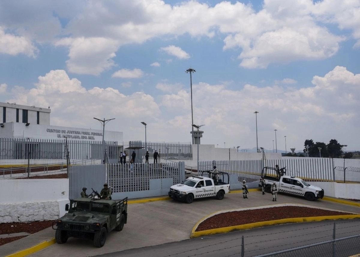 El Ministerio Público aportó los datos de prueba para obtener del togado del Centro de Justicia Penal Federal en el estado de México, con residencia en Almoloya de Juárez, dicha vinculación; además, dictó prisión preventiva oficiosa. La imagen, de archivo. Foto 