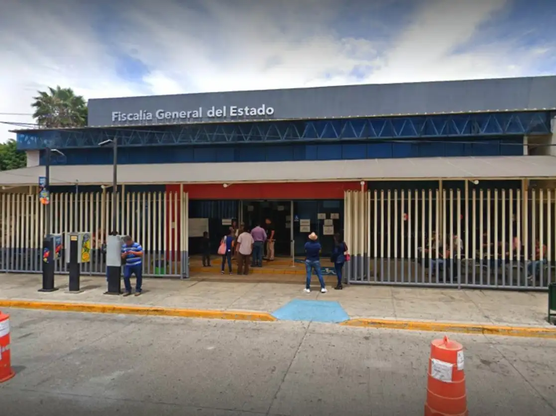 La Fiscalía General del Estado de Jalisco dio a conocer que un juez vinculó a proceso a José Mauricio "N", quien se desempeñaba como subdirector de la Policía de Acatic, por los delitos de desaparición forzada. Foto tomada de Google Street View