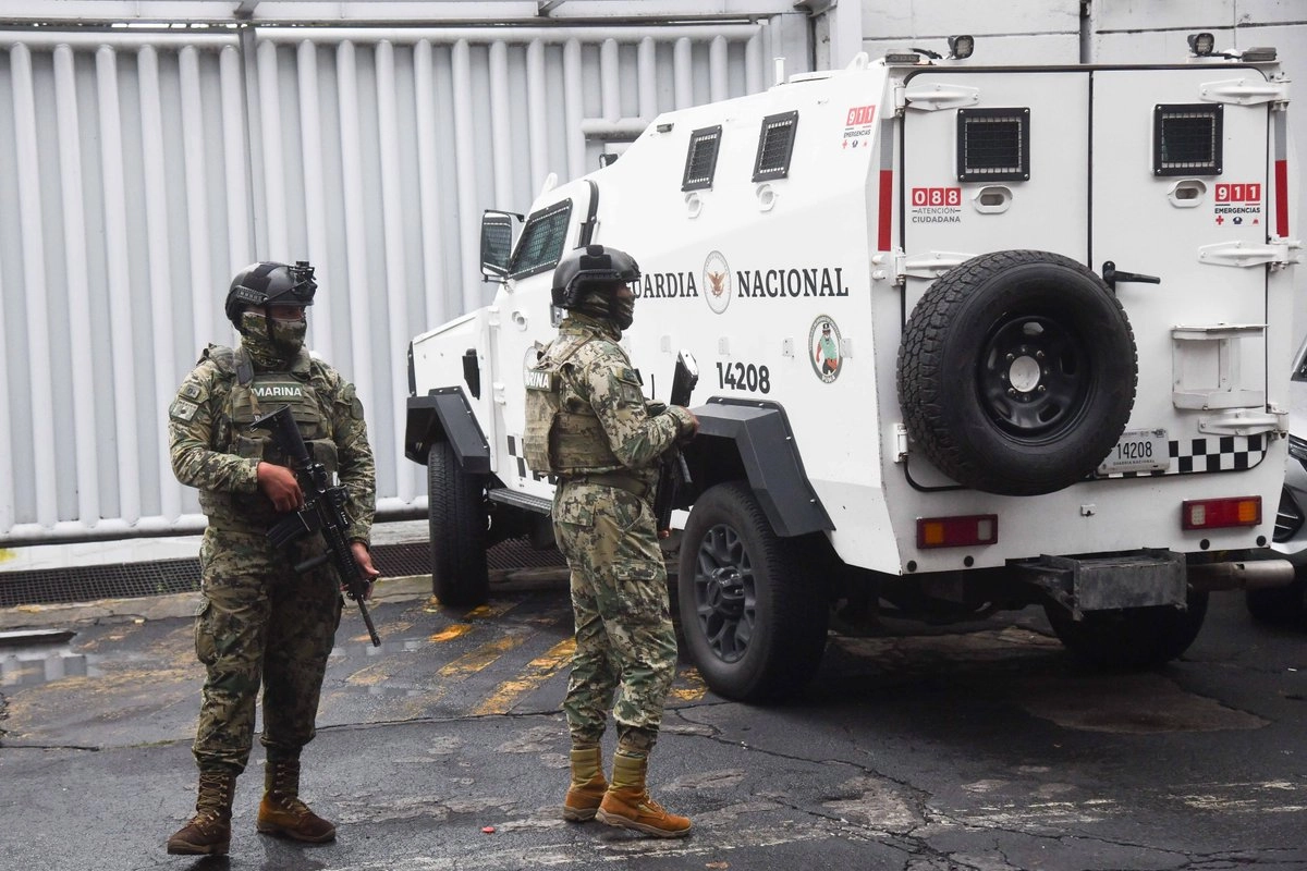 En ese contexto, las instituciones que integran el Gabinete de Seguridad y elementos de la Secretaría de Seguridad y Protección Ciudadana (SSPC), en coordinación con la FGR, detuvieron al ahora imputado en la colonia Obrera, alcaldía Cuauhtémoc, en la Ciudad de México.  Foto