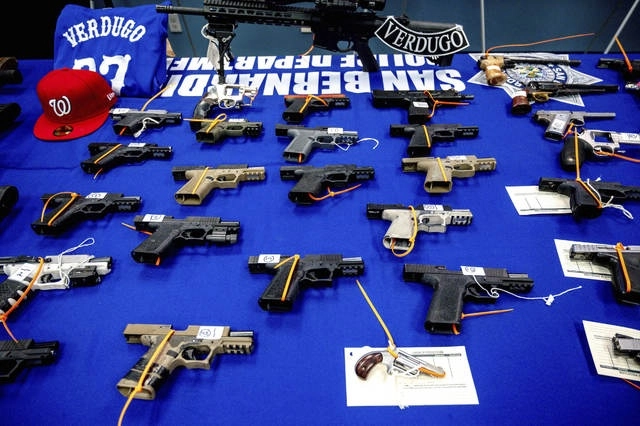Armas de diversos calibres en imagen de archivo. Foto Ap