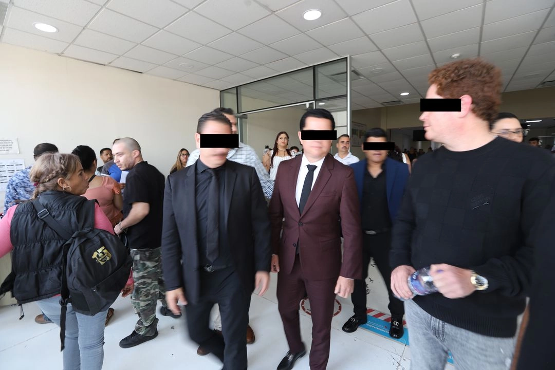  Los Alegres del Barranco, el promotor y el representante, fueron vinculados a proceso por presunta apología del delito durante la audiencia de este lunes. Foto 