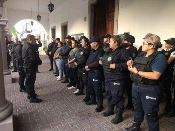 Elementos de la Policía de Jalisco, del Ejército Mexicano y de la Guardia Nacional realizaron un operativo ayer en las comisarías municipales de Jalostotitlán (en la imagen) y Poncitlán, en Jalisco. Foto La Jornada / Archivo