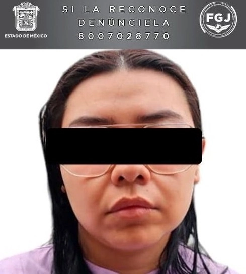 La Fiscalía del Estado de México acreditó la posible intervención de María "N" en el feminicidio de una joven. Foto @FiscaliaEdomex