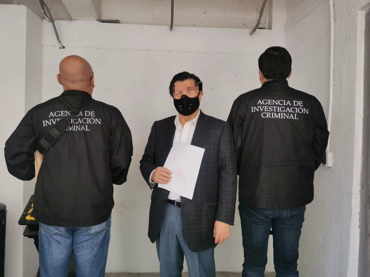 Tras casi 12 horas de diligencia en el Centro de Justicia Penal del Altiplano, el ex rector de la Universidad Autónoma del Estado de Hidalgo, Gerardo Sosa Castelán, fue vinculado a proceso. Foto ‘La Jornada’