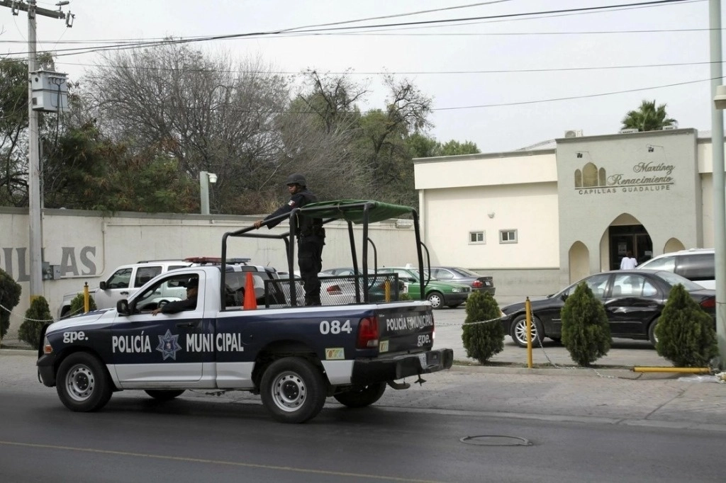 En imagen de archivo, policías de Guadalupe, Nuevo León. Foto Cuartoscuro