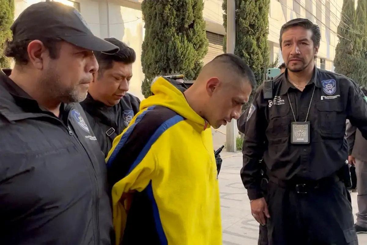 Uriel Rivera Martínez, sujeto que agredió a la presidenta Claudia Sheinbaum y señalado de otro acto de acoso sexual, permanecerá en prisión preventiva en el Reclusorio Norte. Foto
