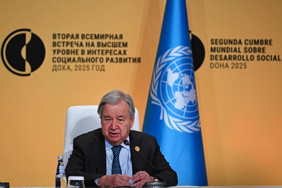 El secretario general de la Organización de Naciones Unidas, António Guterres, durante la apertura de la Segunda Cumbre Mundial sobre el Desarrollo Social, que se celebra en Qatar, el 4 de noviembre de 2025. Foto 