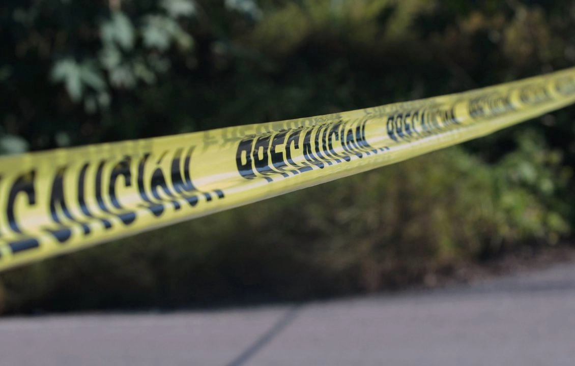 En la colonia la Cruz, de Xochitepec, Morelos, fue encontrado el cadáver de un hombre dentro de bolsas negras. Foto 