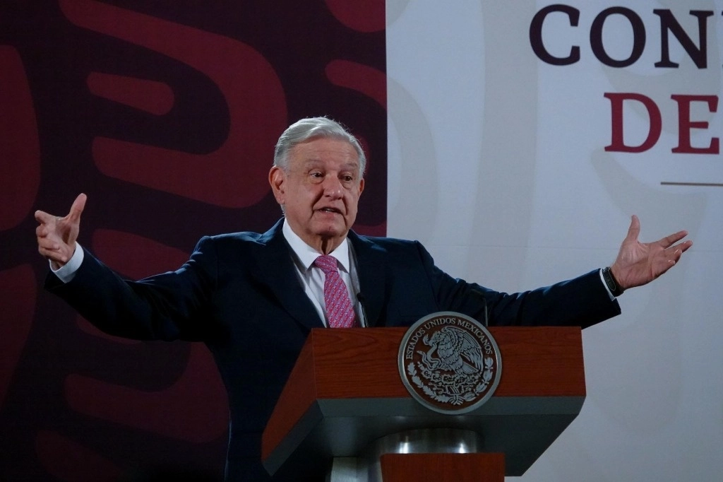 El presidente Andrés Manuel López Obrador durante la conferencia de prensa matutina desde Palacio Nacional, el 2 de julio de 2024. Foto Galo Cañas / Cuartoscuro / La Jornada