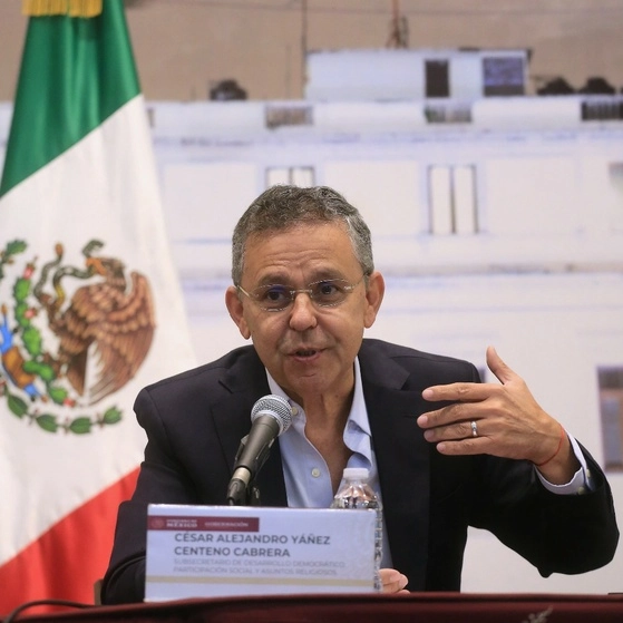 César Yáñez durante su participación en la Jornada Interreligiosa. Foto @SEGOB_mx