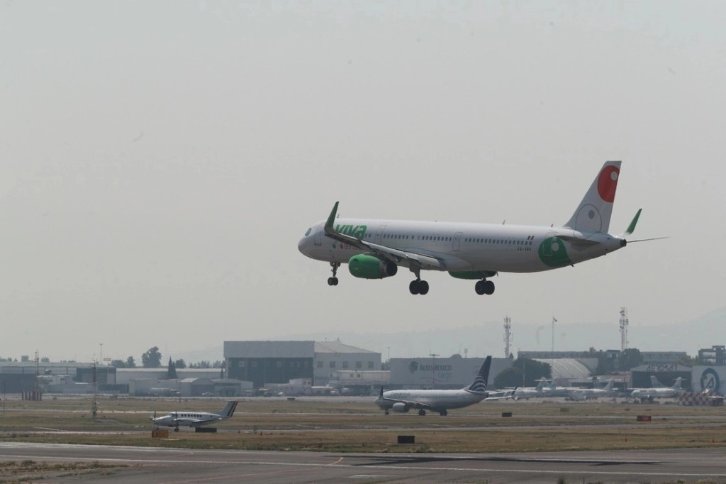 La aerolínea mexicana Viva Aerobus informó que firmó un acuerdo interlínea con Air Canadá para fortalecer la conectividad entre decenas de destinos de ambos países. Foto Alfredo Domínguez / Archivo