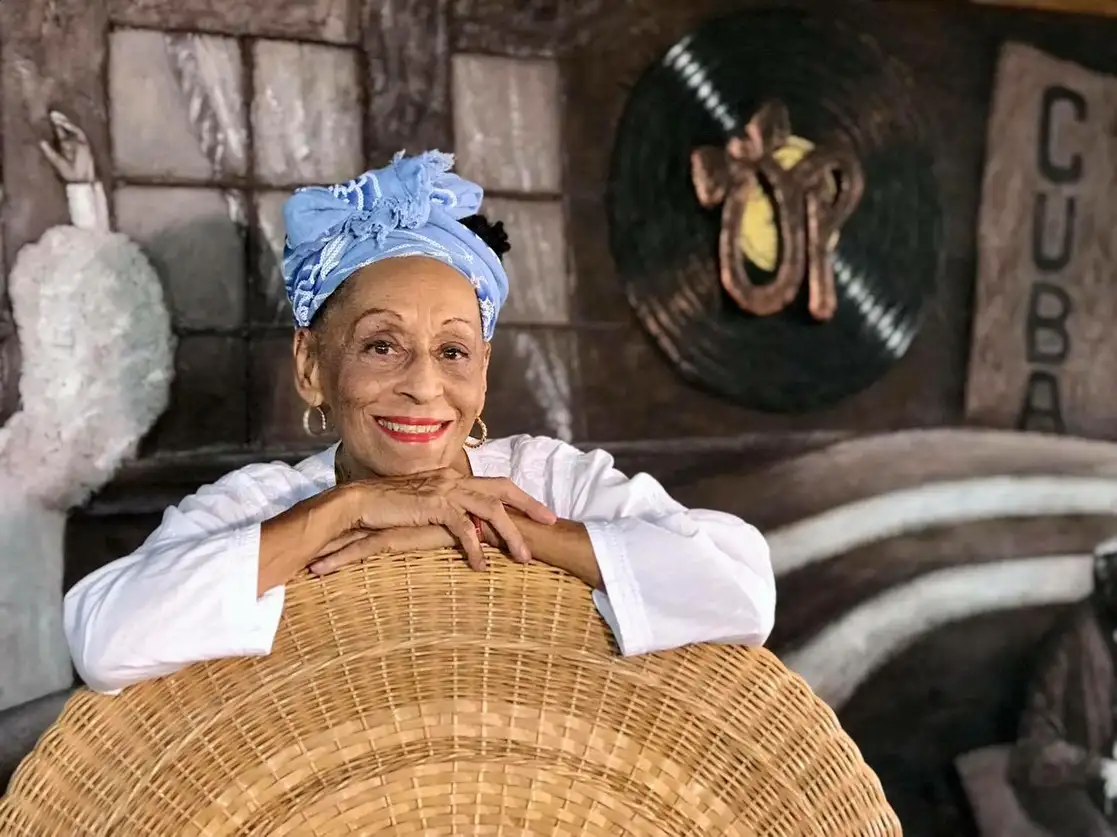 La cantante cubana Omara Portuondo. Foto cortesía del Sistema de Teatros de la CDMX




