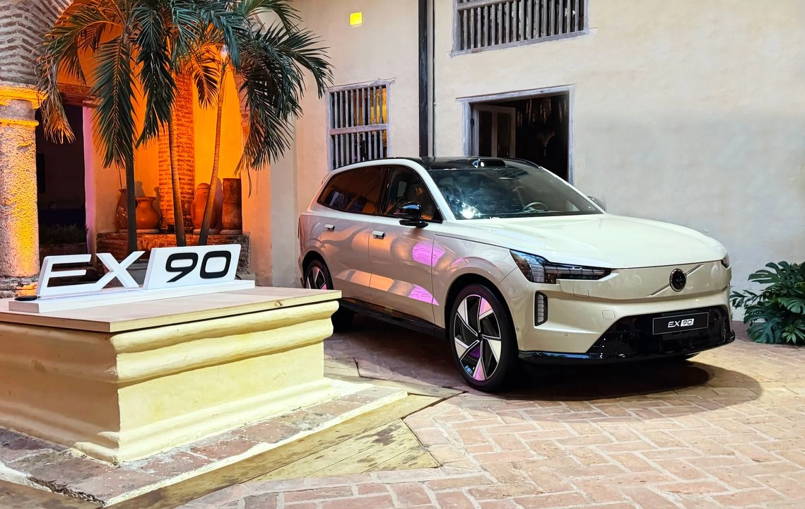 EX90 es el buque insignia de Volvo Cars, que nuevamente pone los reflectores en la marca de autos premium, al resultar ganadora del World Luxury Car en los World Car Awards 2025. Foto