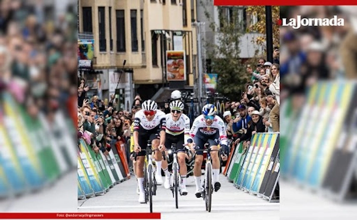 En la imagen, de izquierda a derecha, Isaac del Toro, Tadej Pogacar y Primoz Roglic. 