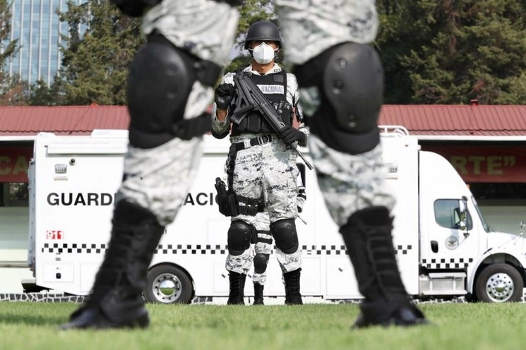 Durante la ceremonia del primer aniversario de la Guardia Nacional en Campo Marte, en la Ciudad de México, el 30 de junio de 2020 . Foto Luis Castillo