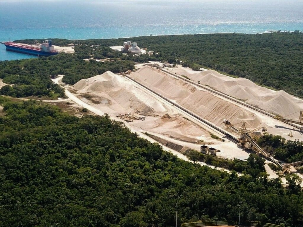 El Gobierno mexicano ordenó en 2022 suspender la operación de la mina, alegando daños medioambientales que la compañía niega. Foto Cuartoscuro / Archivo