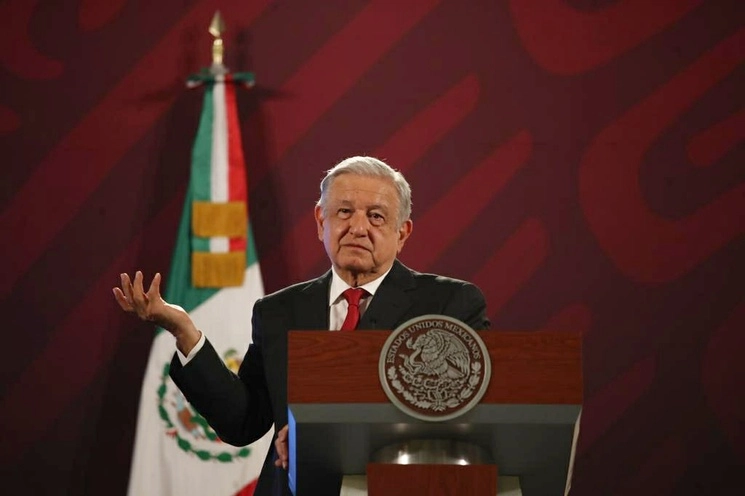 El presidente Andrés Manuel López Obrador durante conferencia de prensa matutina. Foto Yazmín Ortega