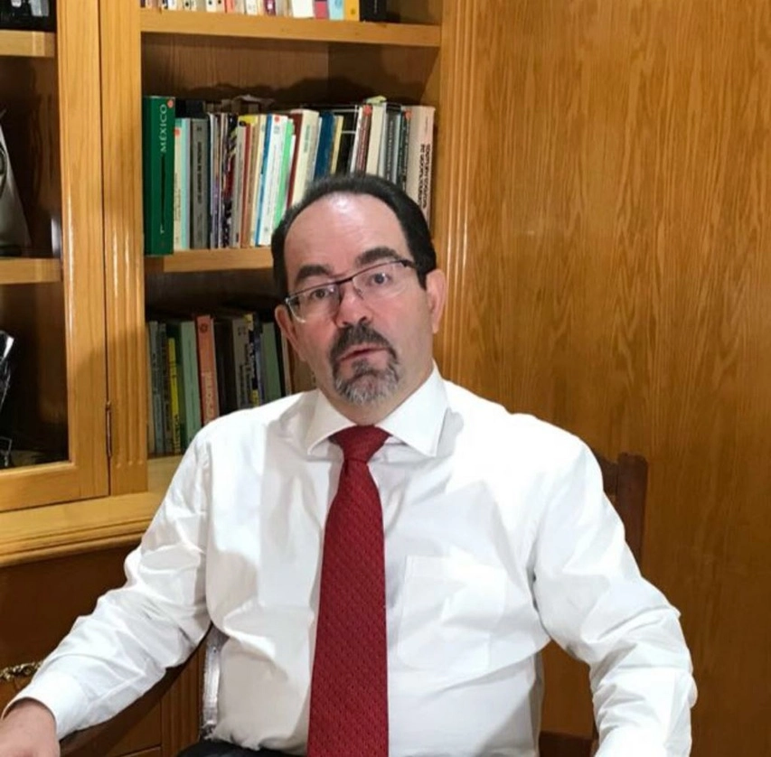Carlos Matute, catedrático en la UDLAP, destacó la importancia del mundo digitalizado. Foto Cortesía