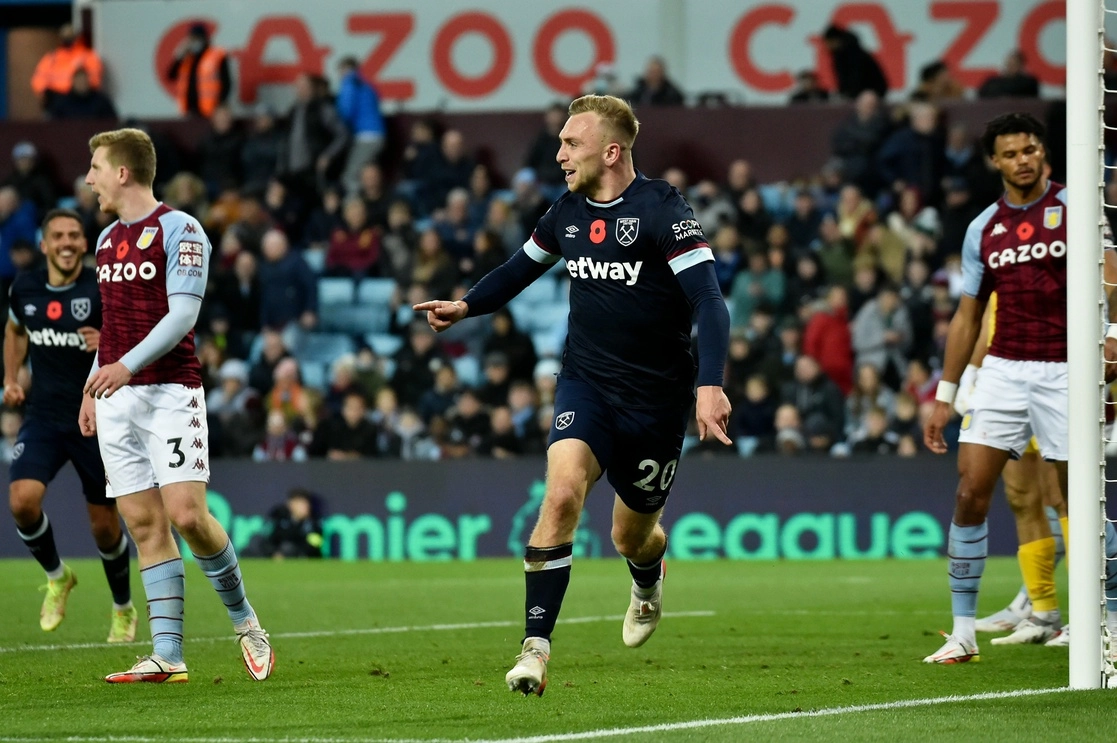 Jarrod Bowen marcó el cuarto gol del West Ham ante Aston Villa, en la jornada 10 de la Liga Premier. Foto Ap