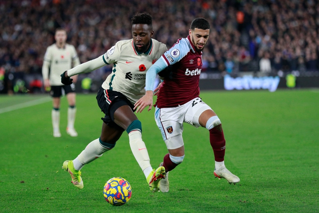 Con la victoria, West Ham también desplazó a Liverpool del tercer lugar de la Liga Premier. Foto Ap