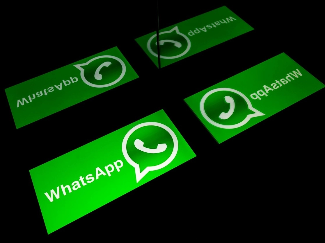 La aplicación WhatsApp anunció este viernes que postergará una modificación en sus normas sobre intercambio de información ante la huída de usuarios hacia rivales como Telegram o Signal. Foto Afp / Archivo