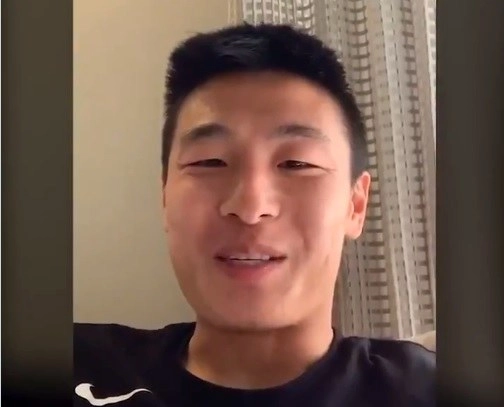 Wu Lei informó en un mensaje en video que dio positivo a Covid-19. Foto @RCDEspanyol