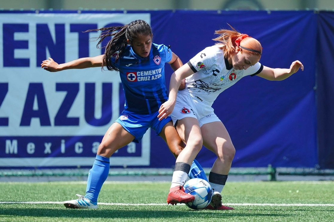 El duelo entre Cruz Azul y Xolos de la Liga MX Femenil se disputó en las instalaciones de La Noria. Foto tomada de la cuenta de Twitter @AzulFemenil