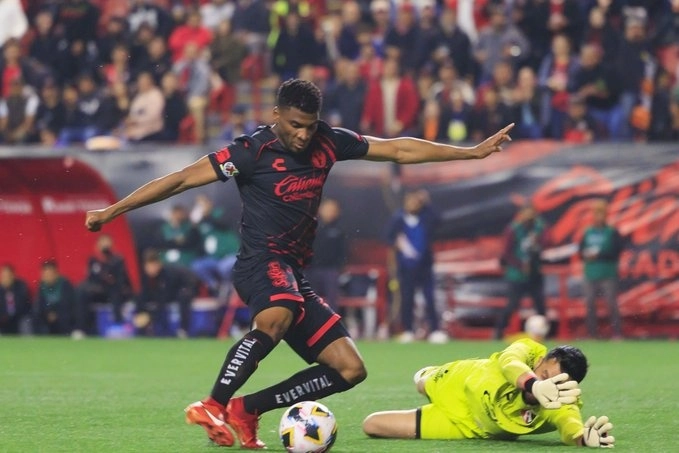 Xolos consiguió el último boleto a la liguilla del torneo Apertura 2024 de la Liga Mx tras golear 3-0 al Atlas. Foto @Xolos