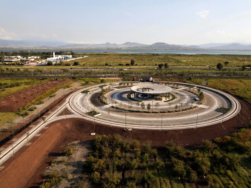 El Parque Ecológico Lago de Texcoco es un ejemplo de clase mundial de infraestructuras suaves y multifuncionales o lo que algunos han llamado "ingeniería viva", señaló Iñaki Echeverria. Foto ‘La Jornada’