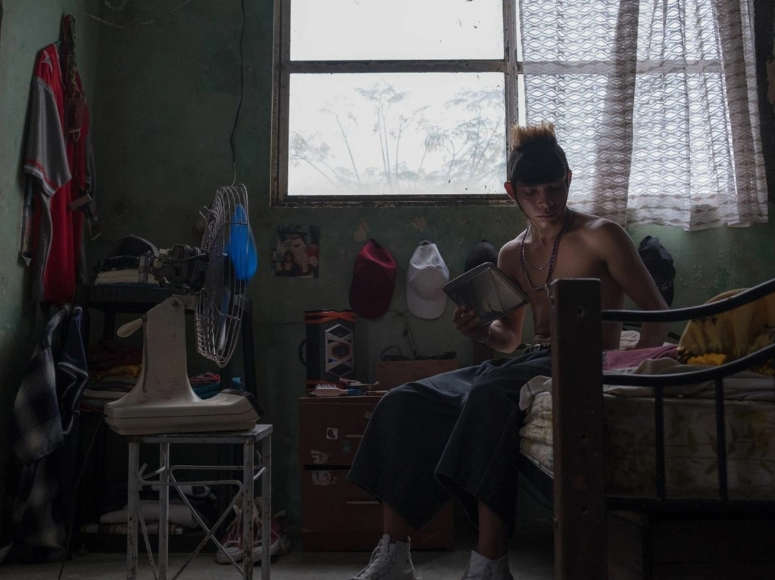 La cinta busca, según su director, Fernando Frías, luchar contra el prejuicio hacia un grupo de chicos que baila cumbia colombiana rebajada. Foto cortesía Academia Mexicana de Artes y Ciencias Cinematográficas
