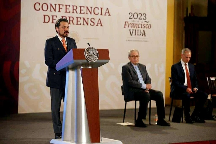 El titular del IMSS, Zoé Robledo, durante la conferencia presidencial matutina en Palacio Nacional, en la Ciudad de México, el 1 de agosto de 2023. Foto José Antonio López.