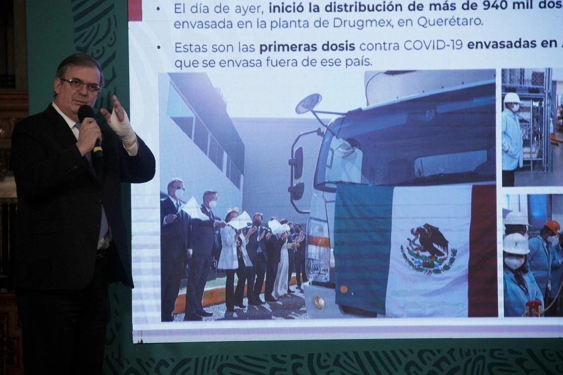 El canciller Marcelo Ebrard durante su exposición en la conferencia presidencial de este martes 23 de marzo. Foto Cuartoscuro