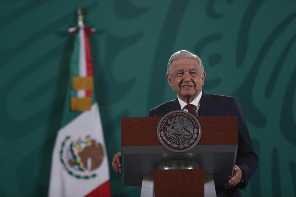 El presidente de México, Andrés Manuel López Obrador, anunció la revisión de los contenidos de libro de texto gratuito para darles un sentido humanista, el 11 de agosto de 2021. Foto Yazmín Ortega Cortés