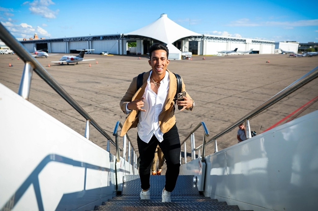 Con un fuerte dispositivo de seguridad y en un vuelo privado, los Yanquis de Nueva York arribaron al Aeropuerto Internacional Felipe Ángeles para enfrentar el domingo y lunes en duelos amistosos a los Diablos Rojos del México. Foto tomada de X @Yankees.