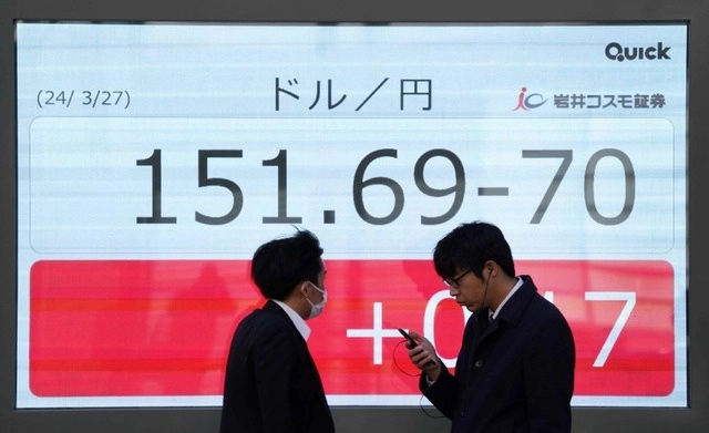 Desde hace más de dos años con la invasión de Rusia a Ucrania, el yen japonés se ha debilitado. Foto Afp